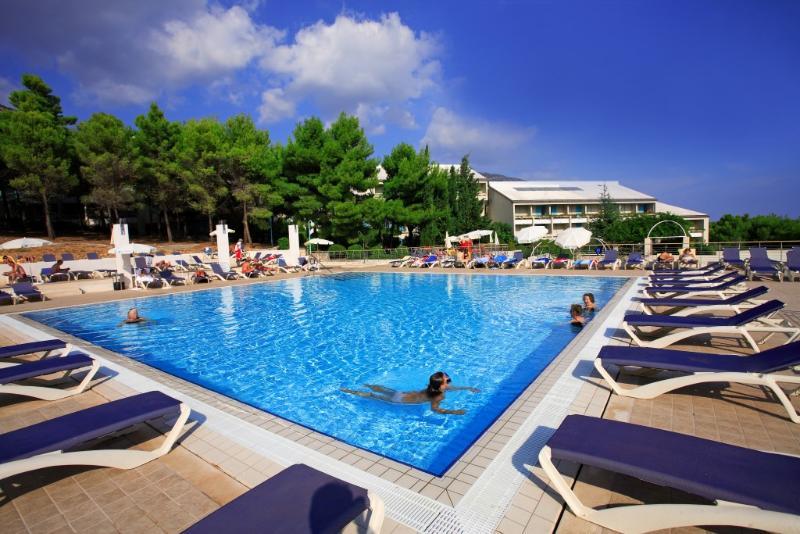 Bretanide Sport & Wellness Resort Bol Luaran gambar